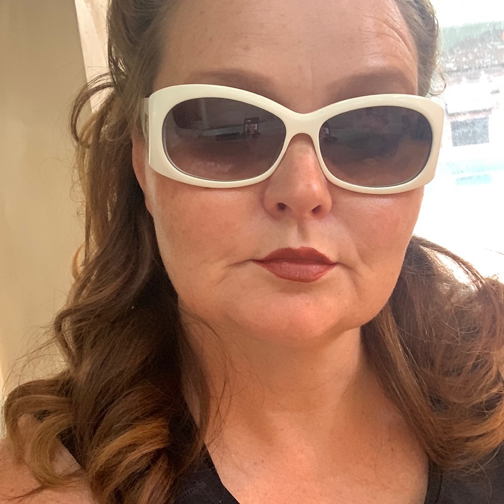 Gucci white and black floral glasses